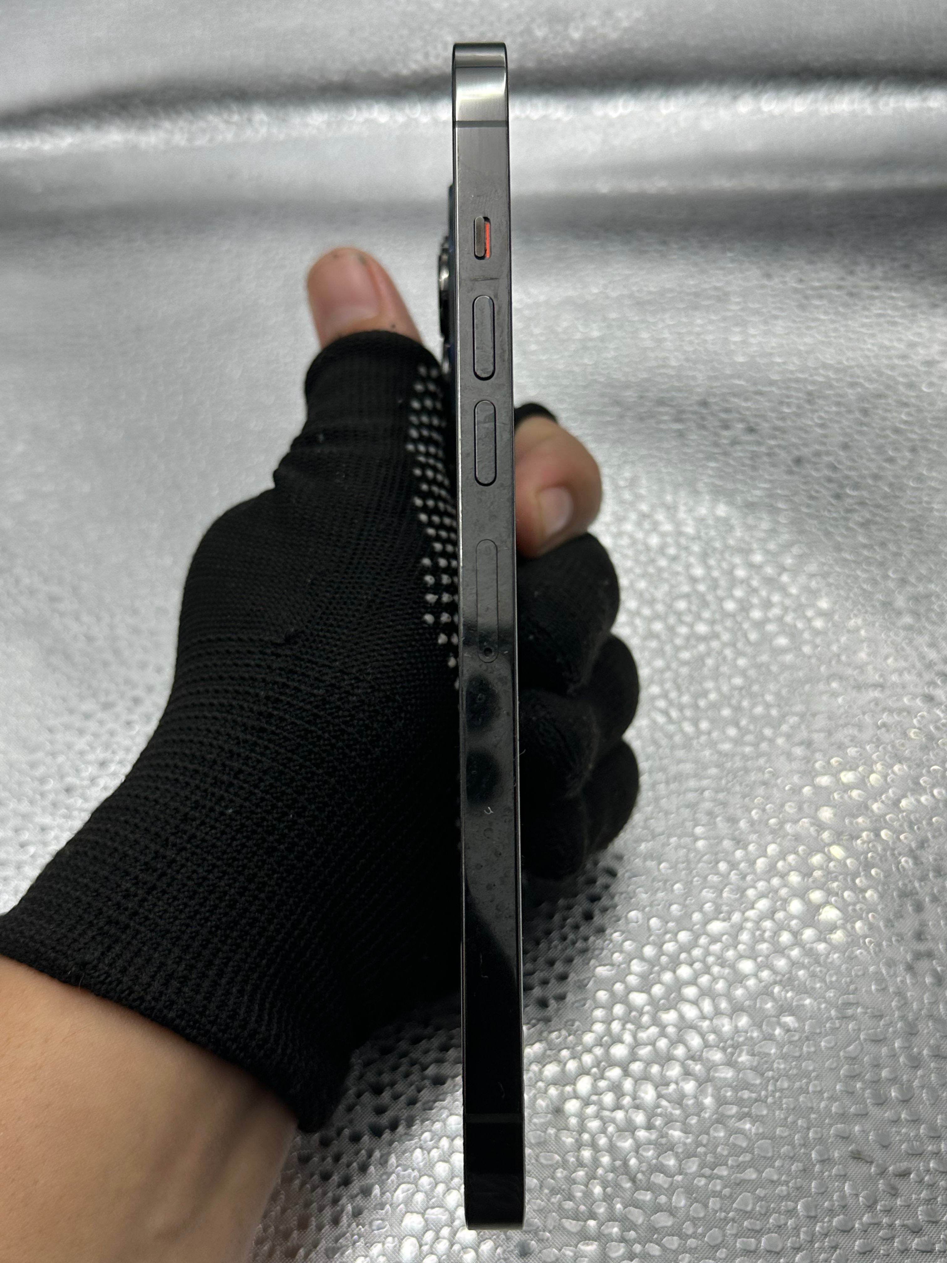 iPhone 13 Pro Max 128GB ex iBox warna Graphite