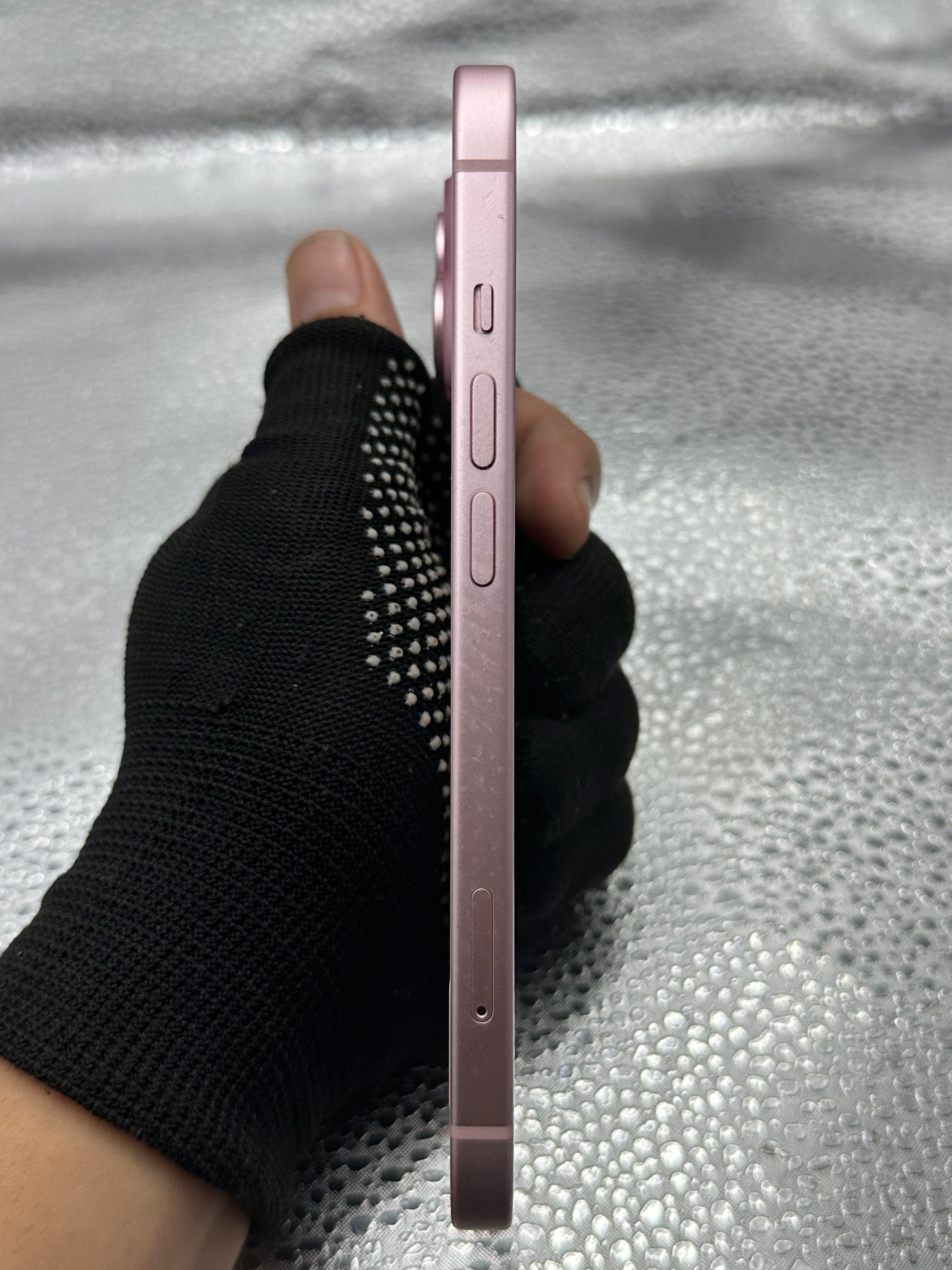 iPhone 15 128GB ex iBox warna Pink