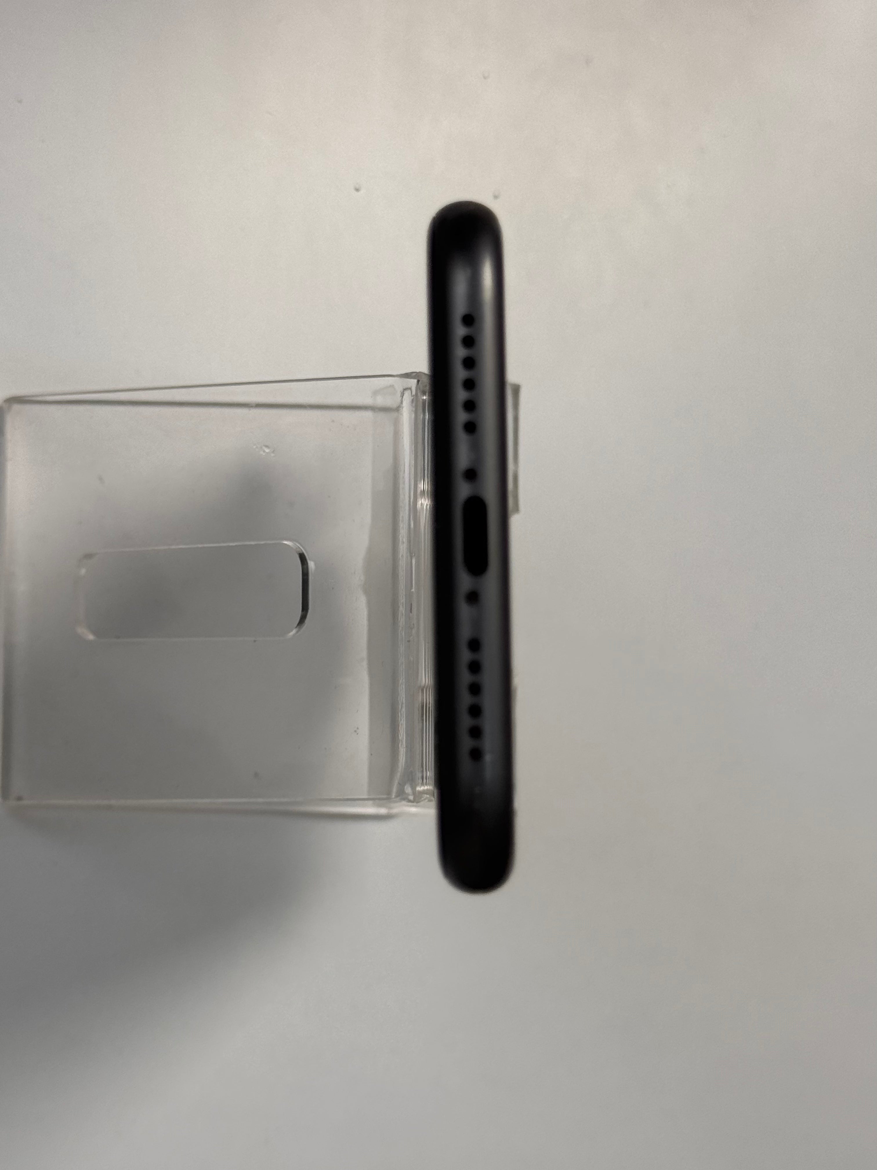 iPhone 11 64GB ex iBox Black