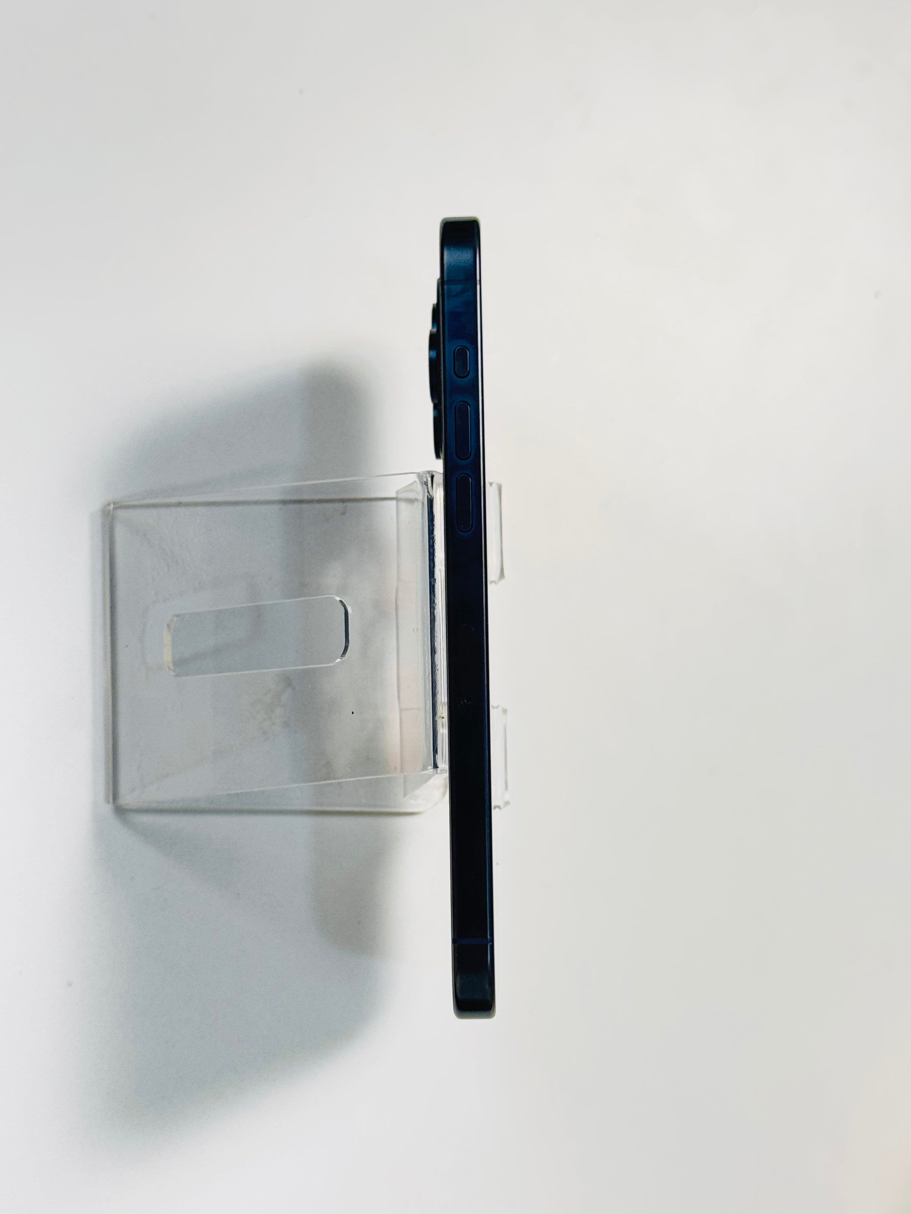 iPhone 15 Pro Max 256GB ex iBox Blue Titanium Kondisi Baik