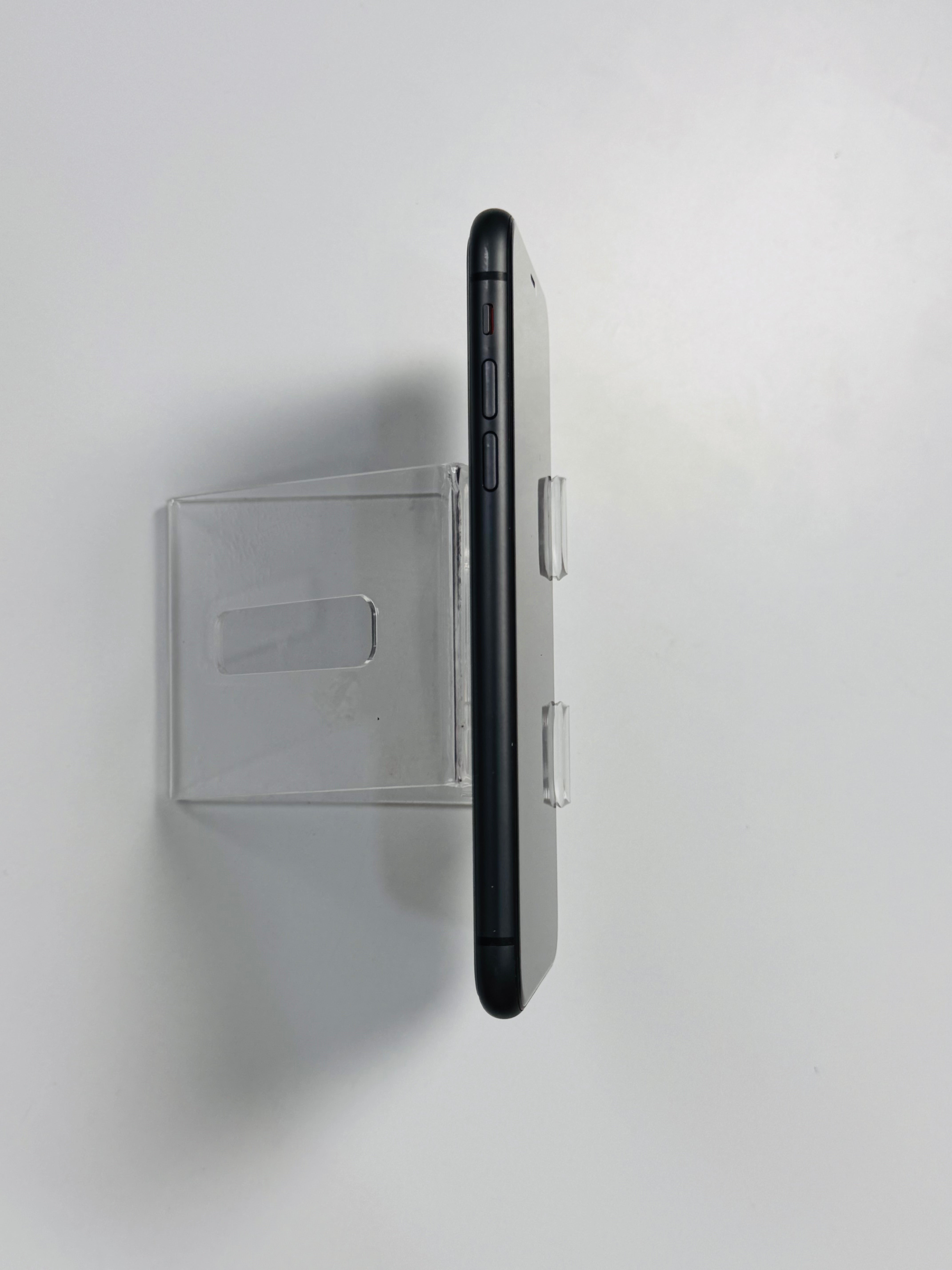 iPhone 11 64GB ex iBox Black Kondisi Baik