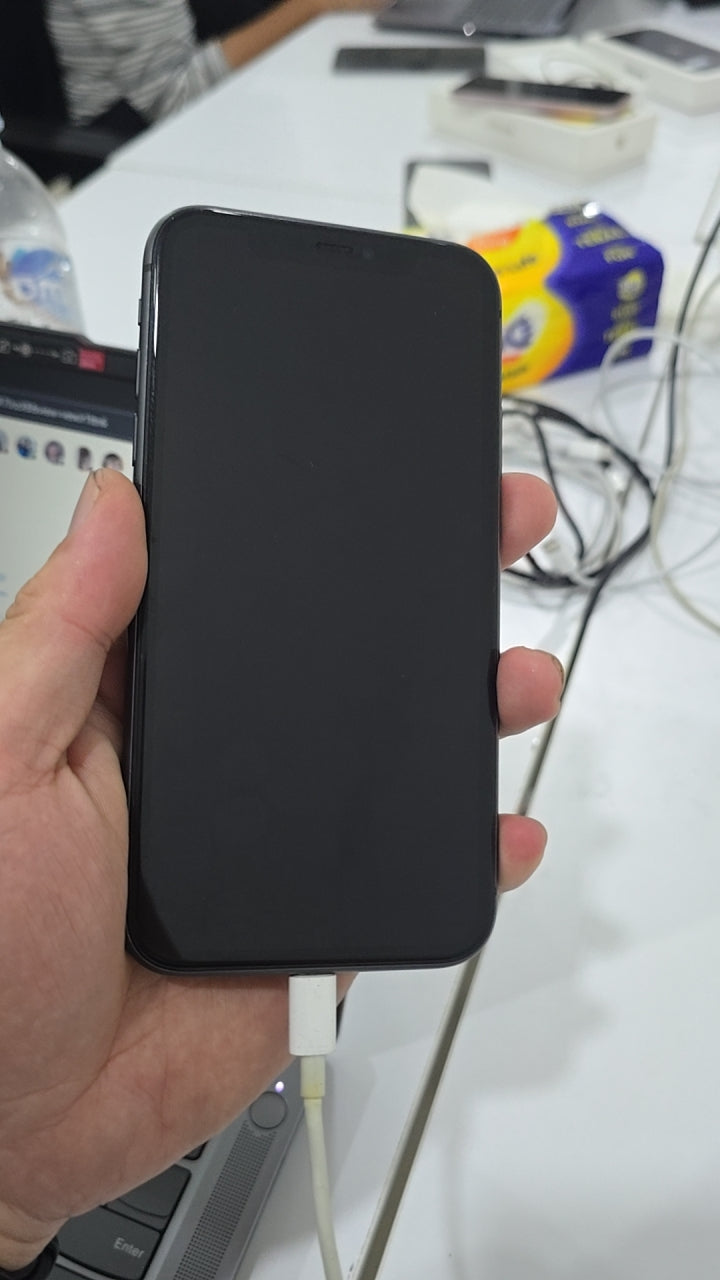iPhone 11 64GB ex iBox Black
