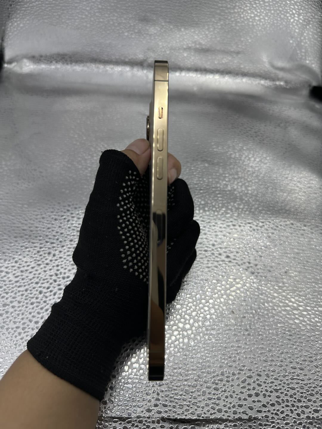 iPhone 12 Pro Max 256GB ex iBox warna Gold