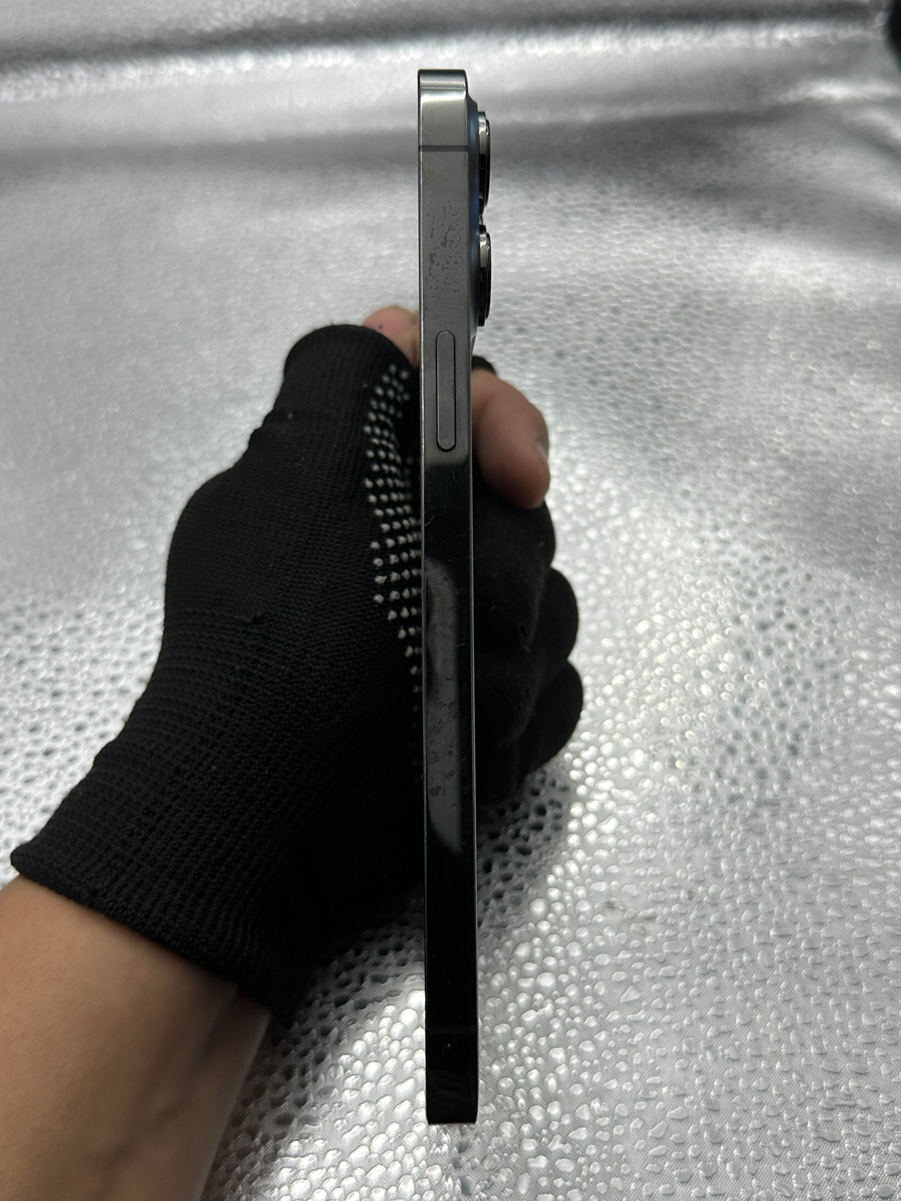 iPhone 13 Pro Max 128GB ex iBox warna Graphite