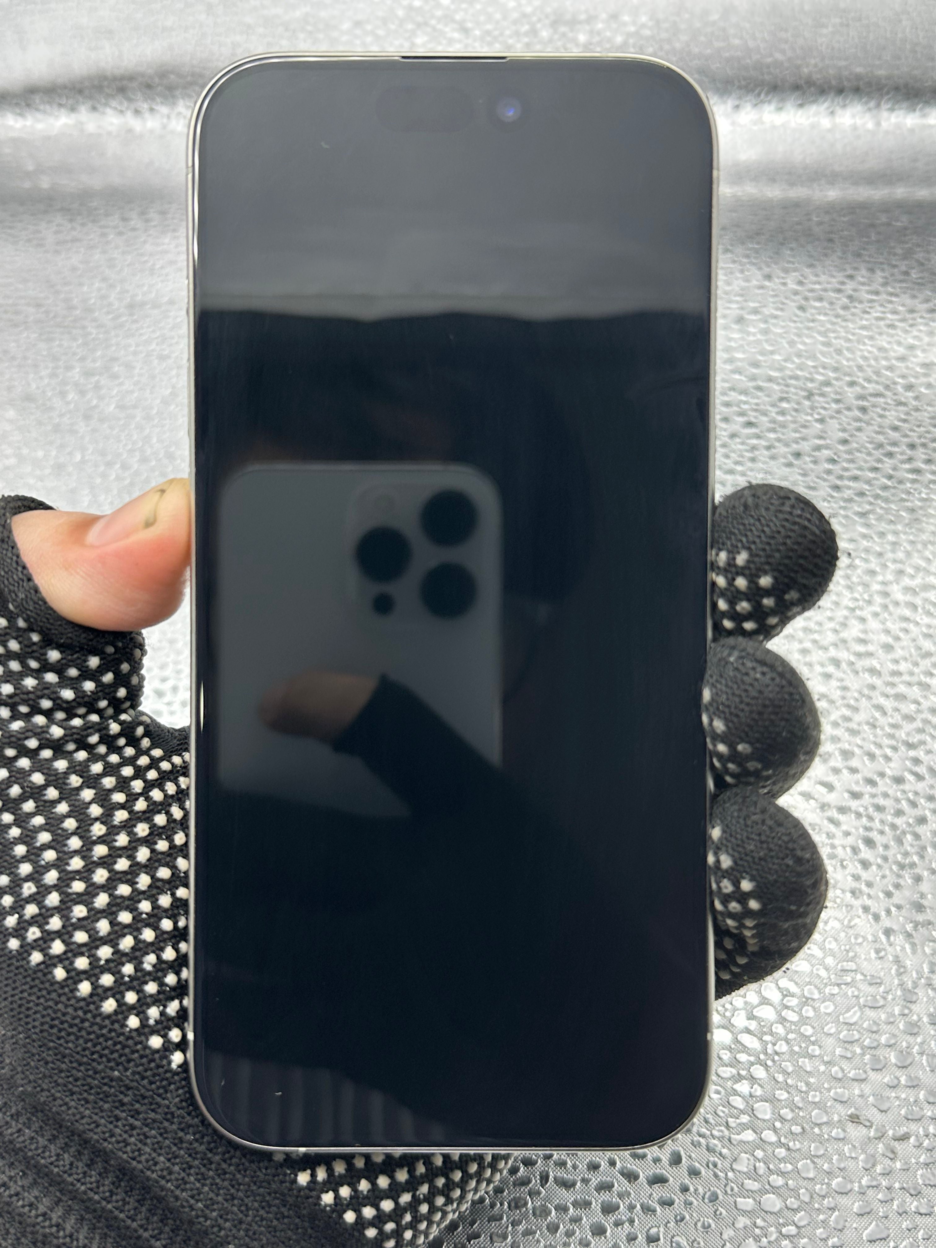 iPhone 15 Pro 128GB ex iBox warna White Titanium