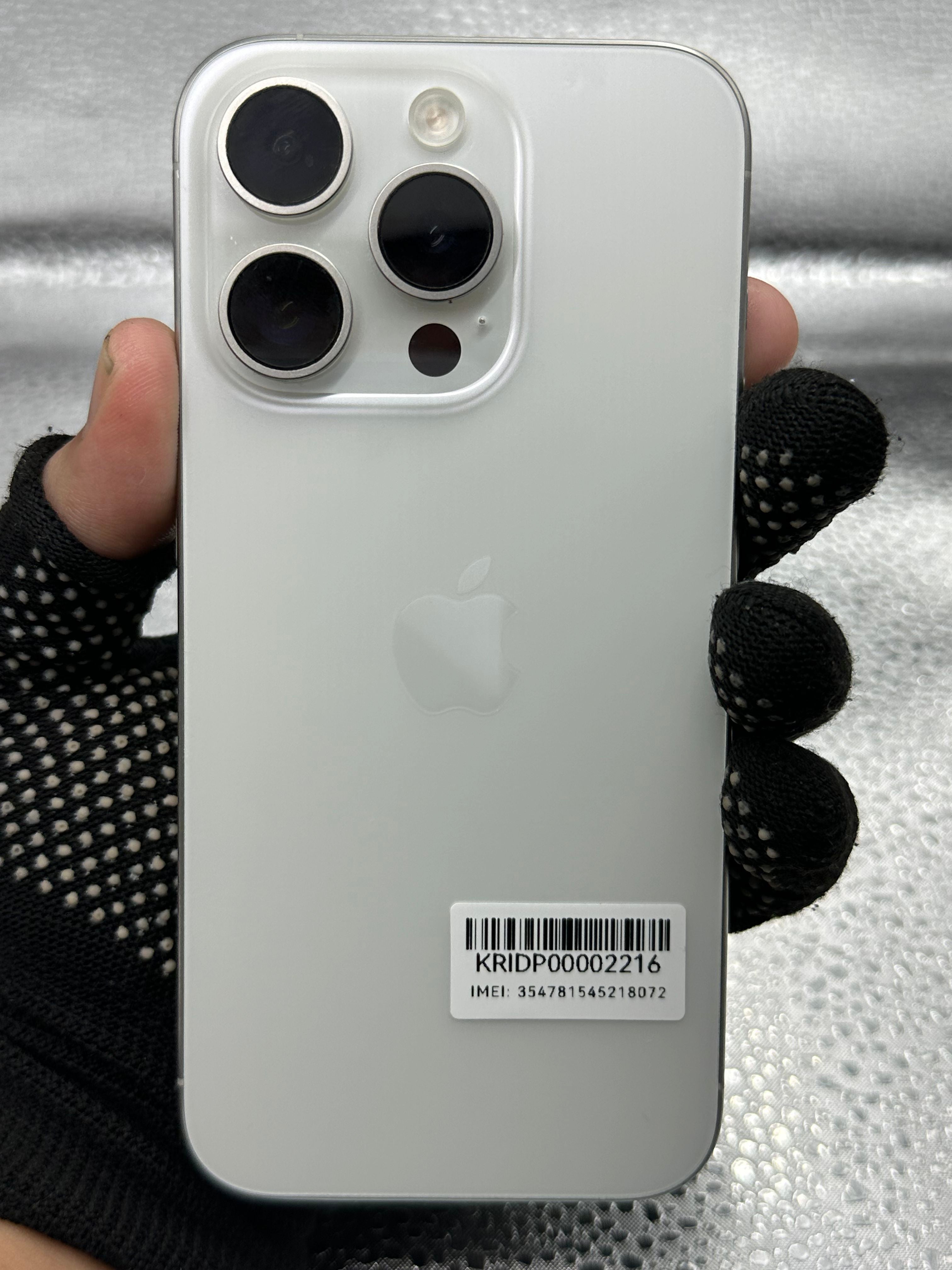 iPhone 15 Pro 128GB ex iBox warna White Titanium