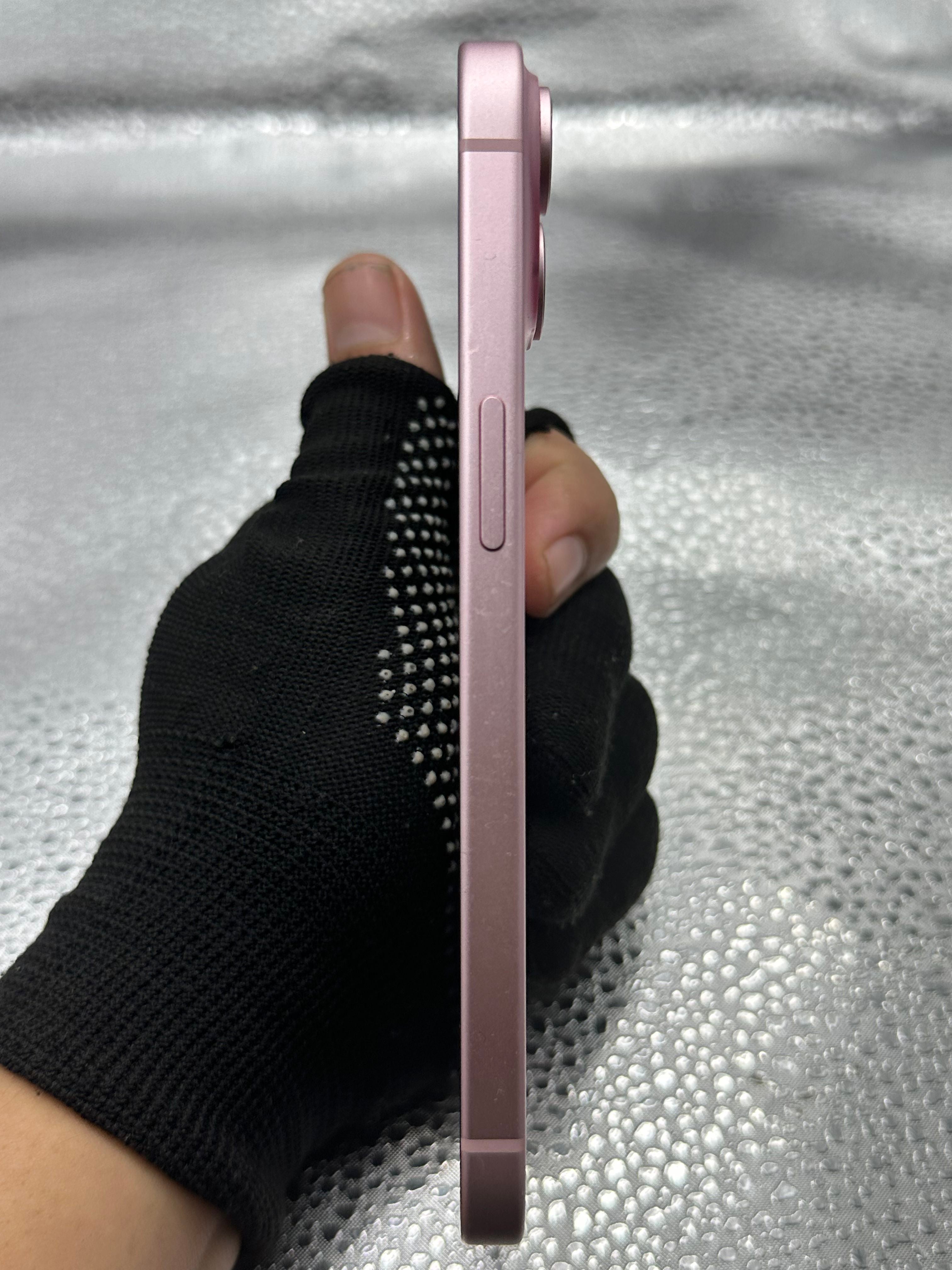 iPhone 15 128GB ex iBox warna Pink