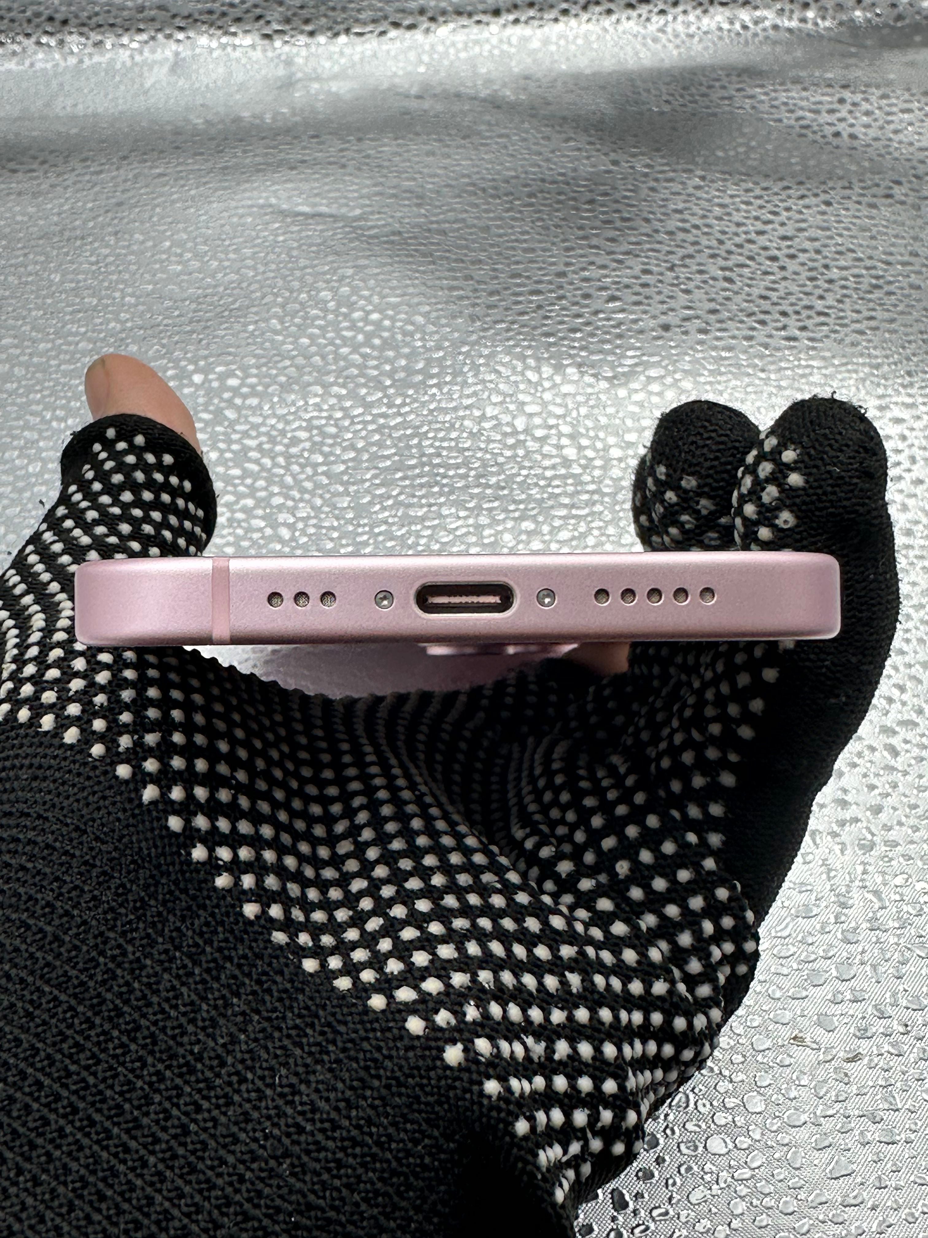 iPhone 15 128GB ex iBox warna Pink