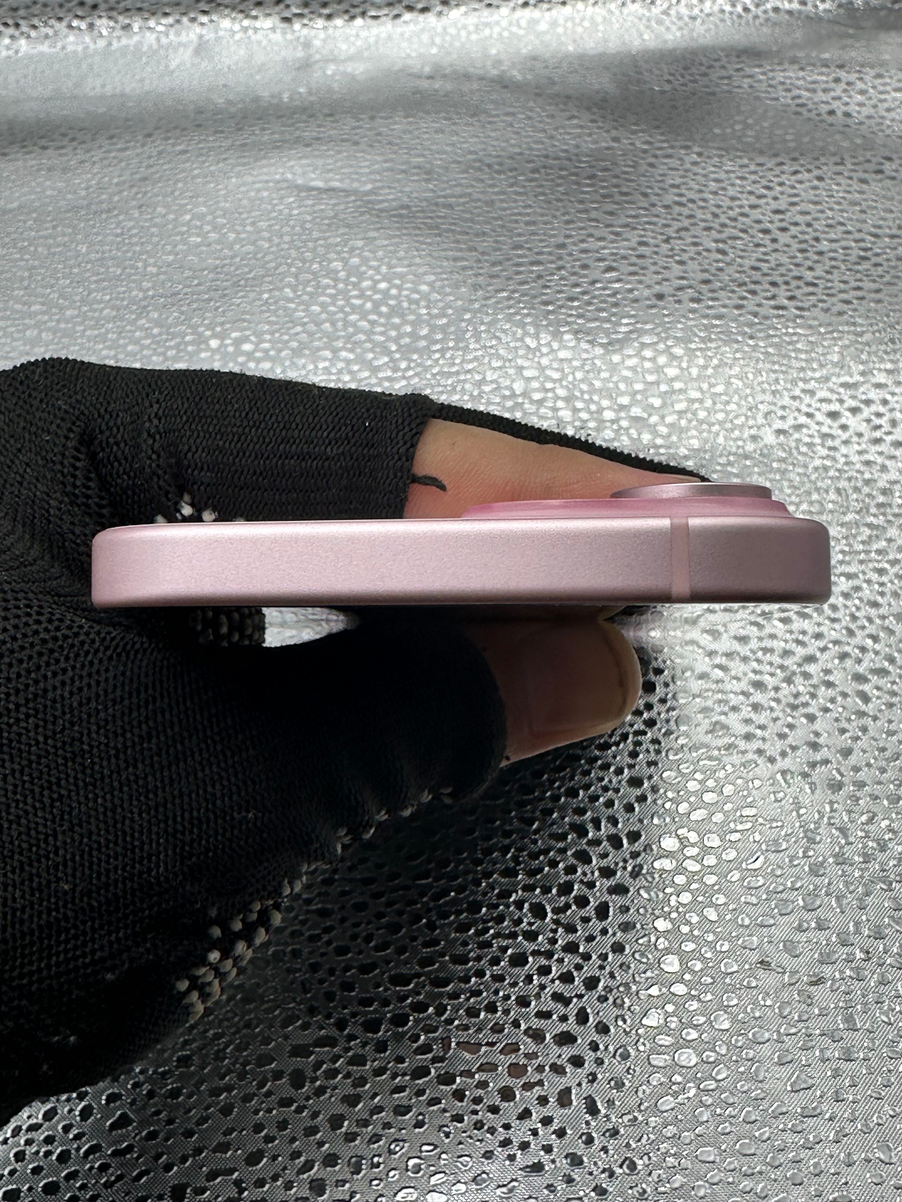 iPhone 15 128GB ex iBox warna Pink