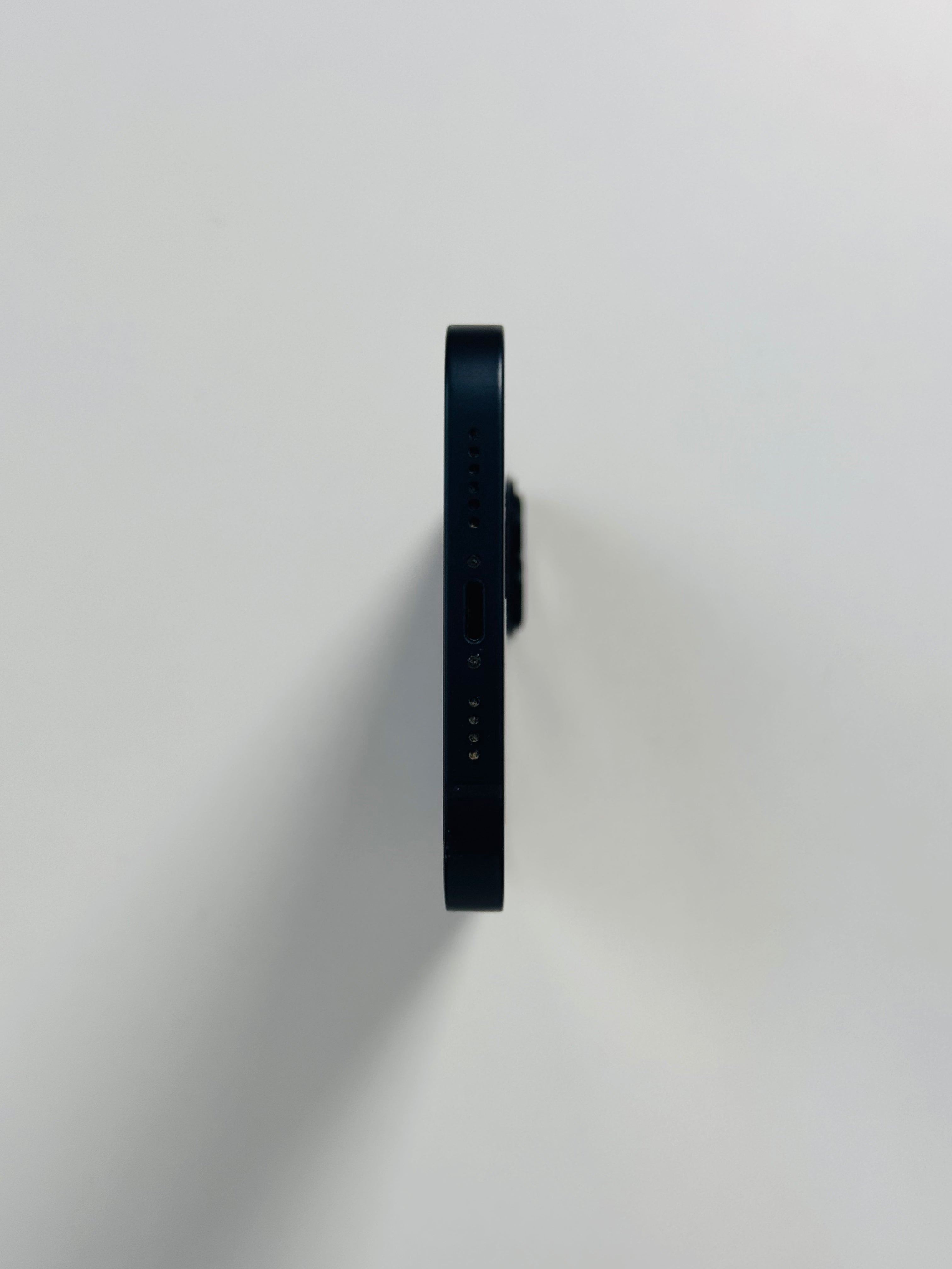 iPhone 14 Plus 128GB ex iBox Midnight Kondisi Baik