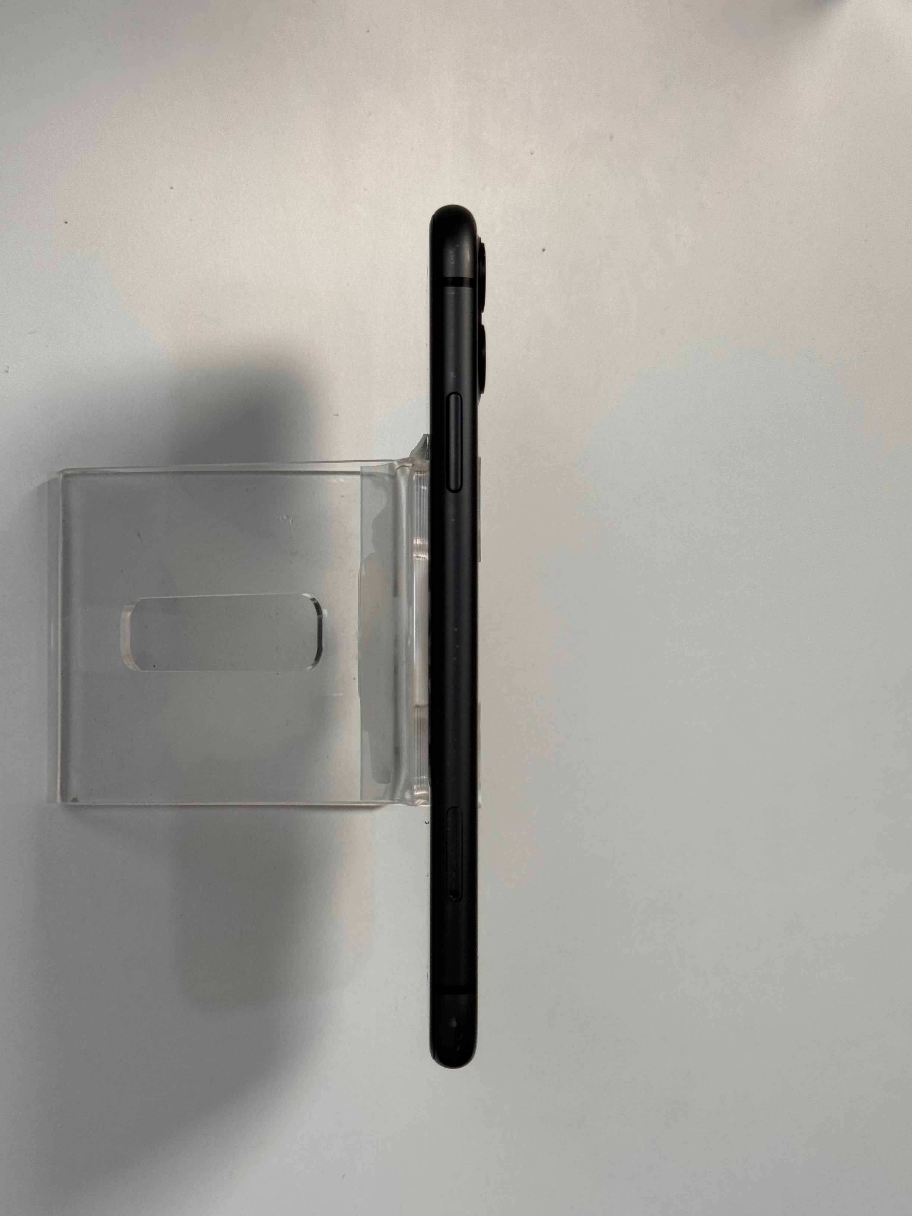 iPhone 11 64GB ex iBox Black