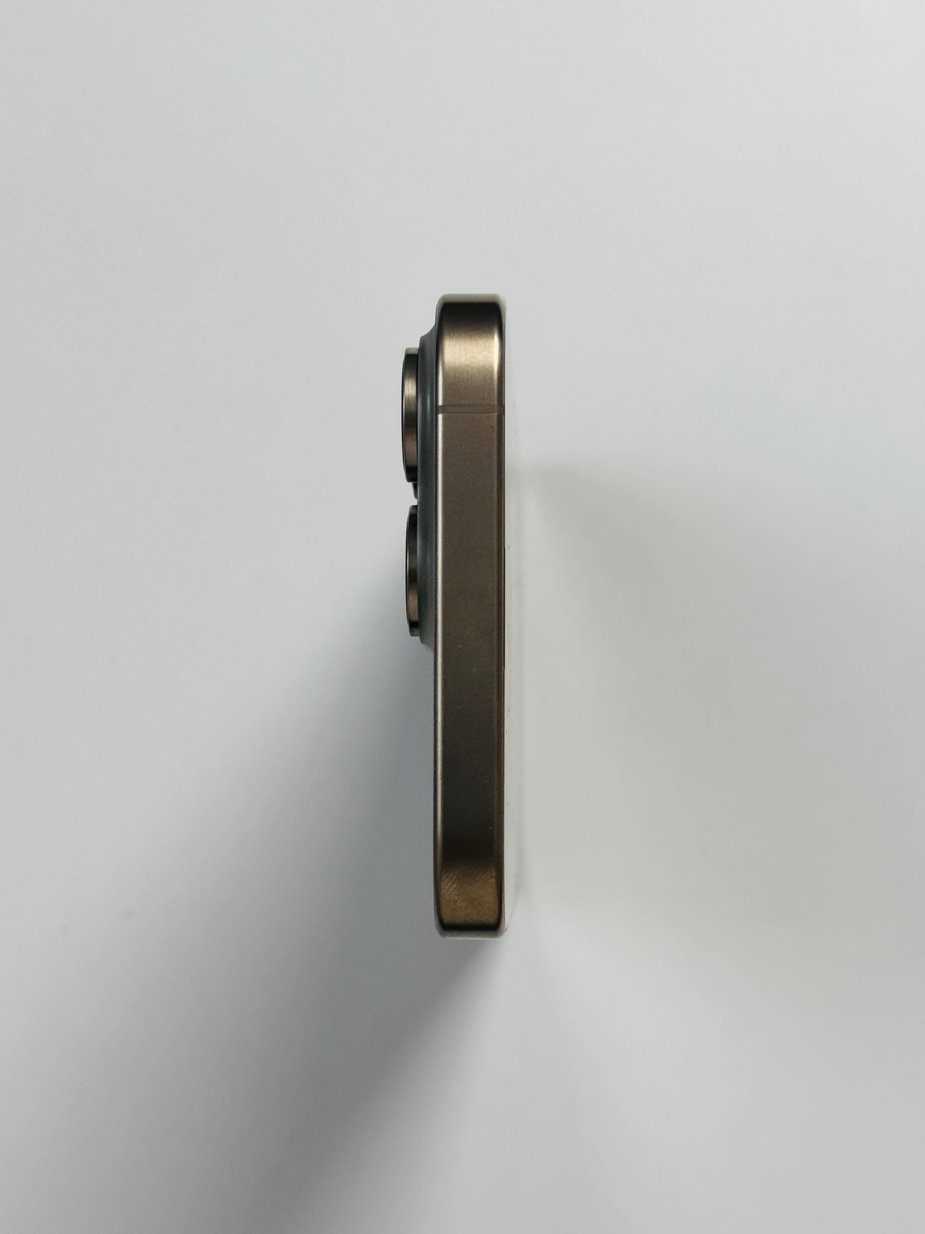 iPhone 15 Pro Max 256GB ex iBox Natural Titanium Kondisi Sempurna