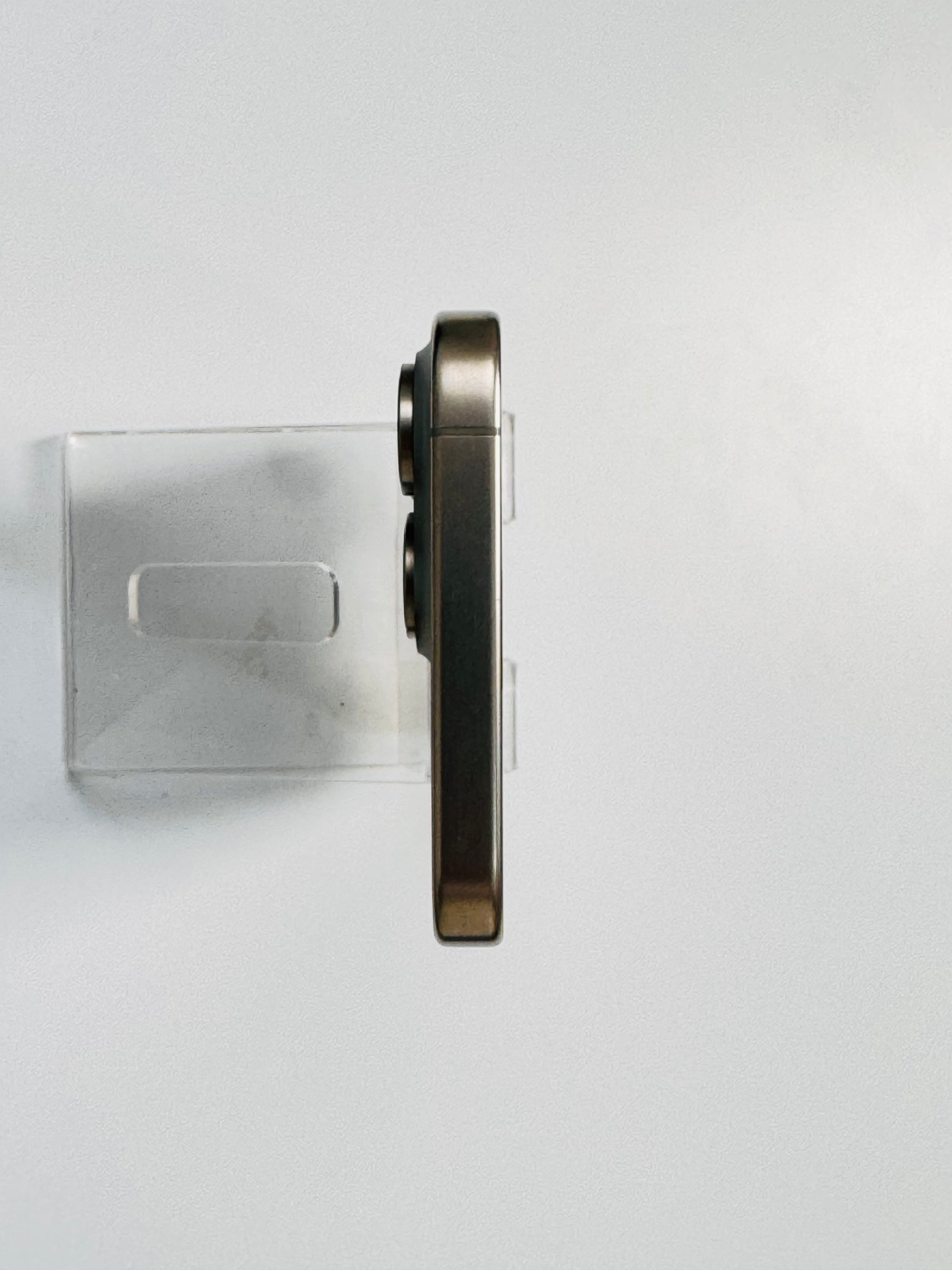 iPhone 15 Pro Max 256GB ex iBox Natural Titanium Kondisi Sempurna