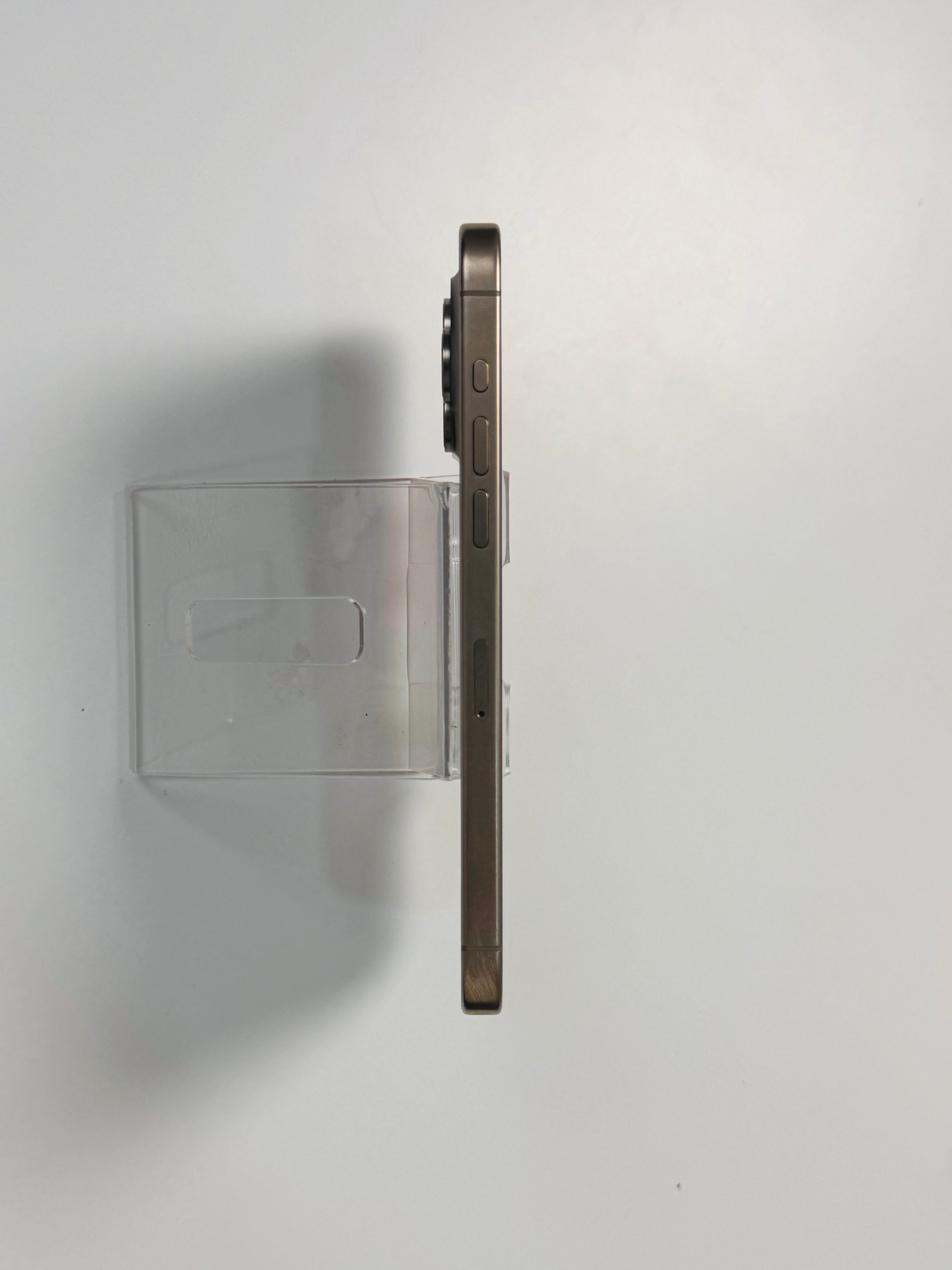 iPhone 15 Pro Max 256GB ex iBox Natural Titanium Kondisi Baik