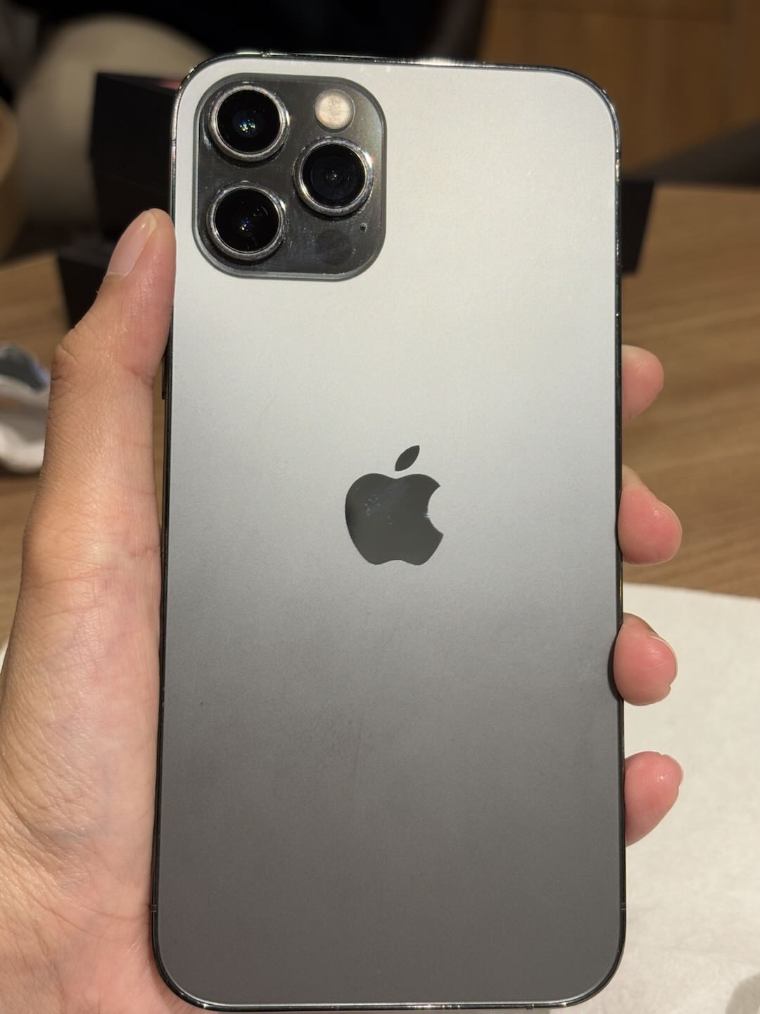 iPhone 12 Pro 128GB Graphite - Like New