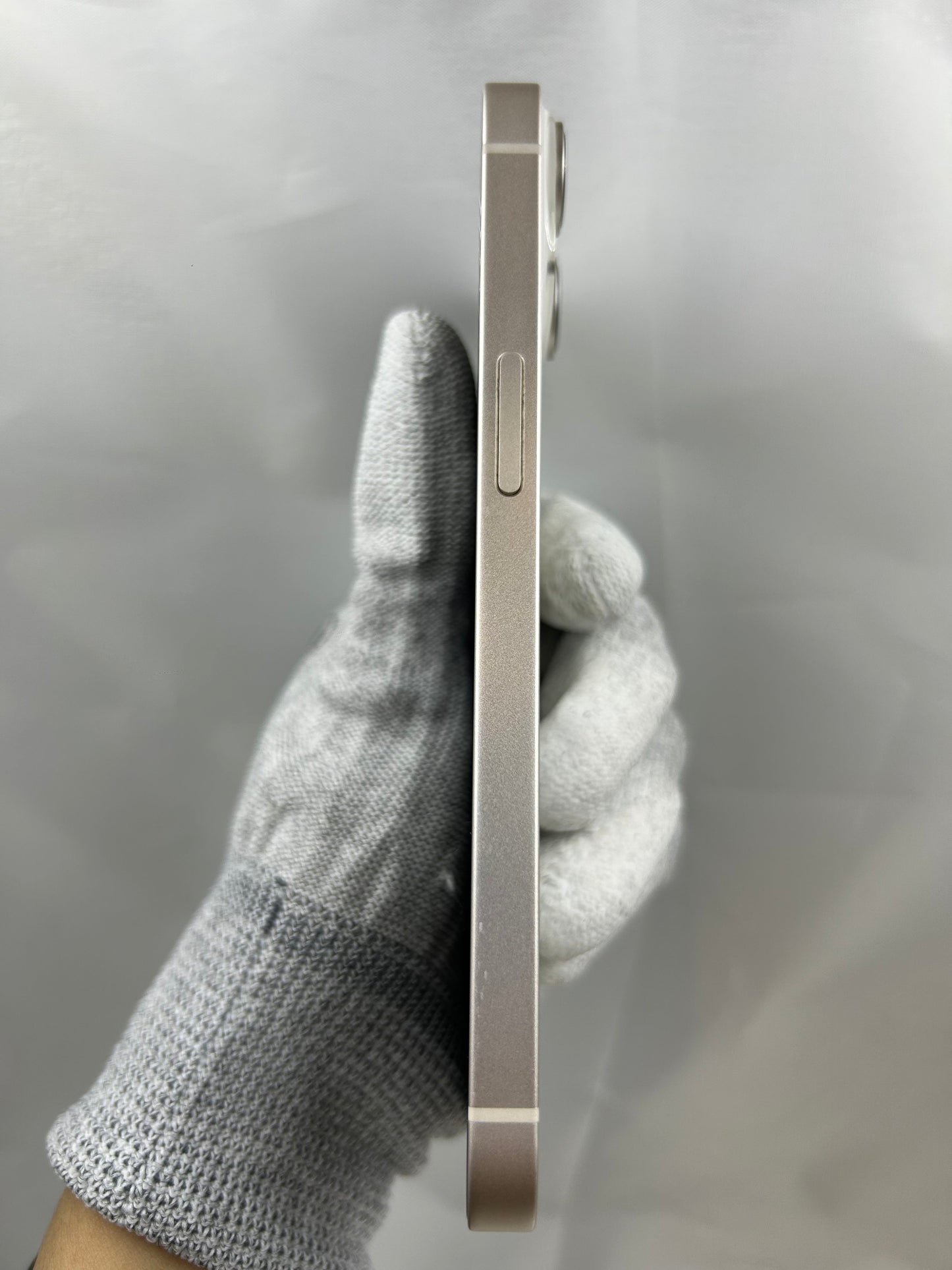iPhone 14 128GB Starlight - Like New