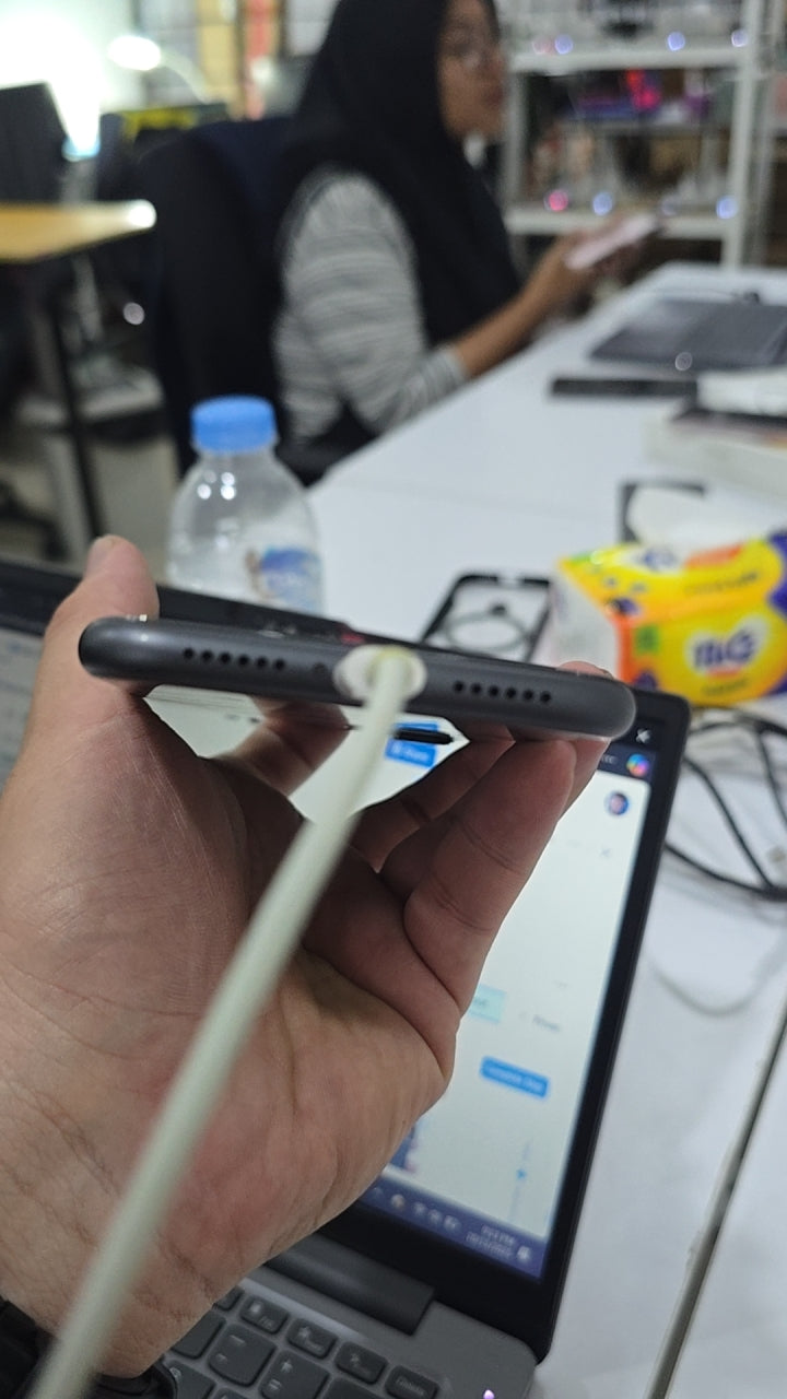 iPhone 11 64GB ex iBox Black