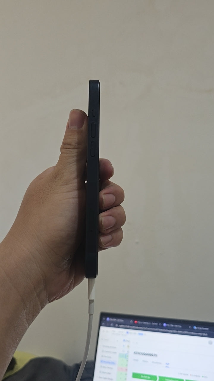 iPhone 13 128GB ex iBox Midnight