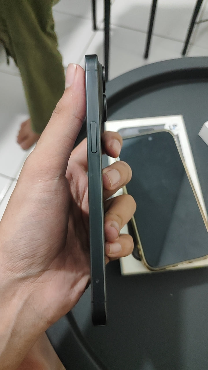 iPhone 15 Pro Max 256GB ex iBox Black Titanium